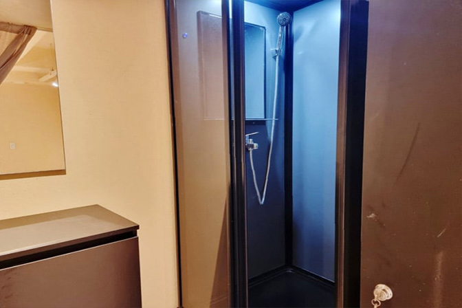 역삼-세이렌-샤워실내부