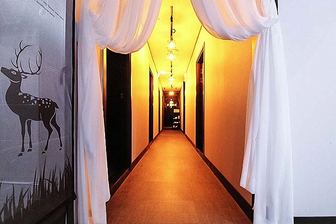 하남-킹테라피-내부-복도-전경