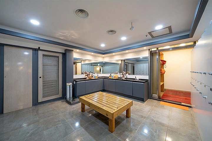 강남-논현-마린스파-휴게실