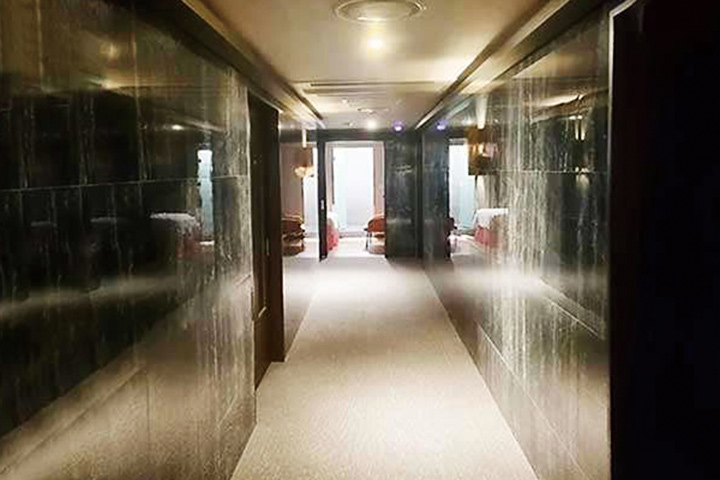 방이동-모카스파-복도-전경