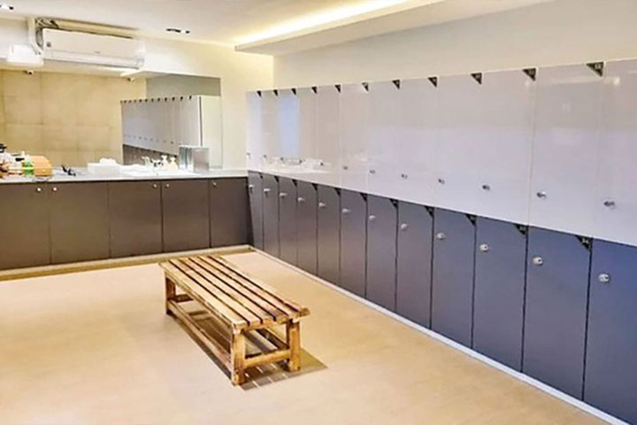 강동-로얄스파-탈의장