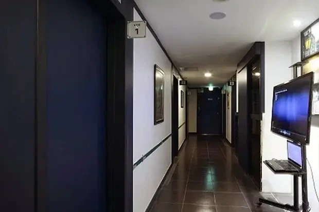 안양 평촌 더샵테라피 매장 사진01.webp