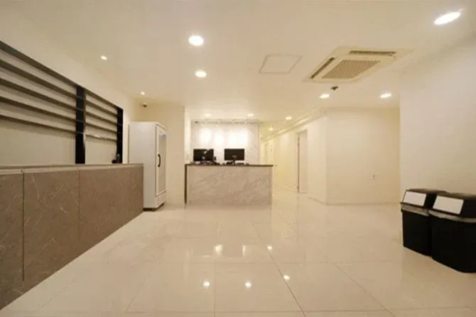 부천 상동 청담더데이 매장 사진